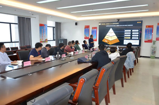 市建筑安裝業發展中心領導調研一滕“數字建安智能化平臺”項目