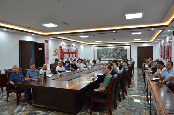 一滕集團黨委召開慶祝***共產黨成立102周年會議