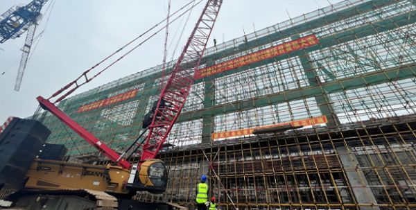 【重磅喜訊】一滕建設集團齊齊哈爾機場項目***吊儀式圓滿成功