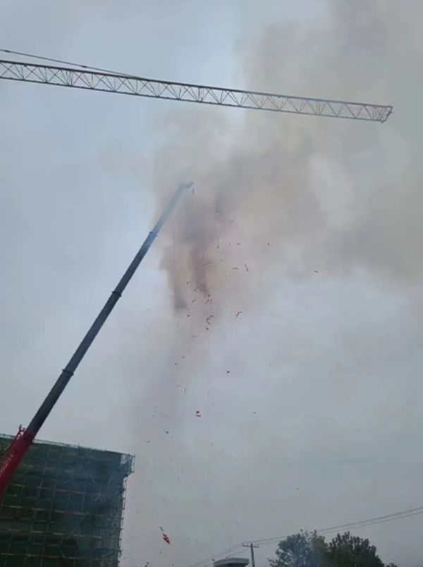 【重磅喜訊】一滕建設集團齊齊哈爾機場項目***吊儀式圓滿成功