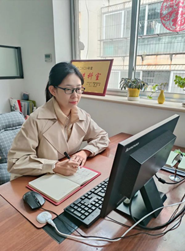 集團成立25周年征文| 一滕泰城醫藥公司：徐立婷