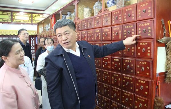 寧陽縣一滕醫藥有限公司承辦山東省“***美藥師藥學服務齊魯行暨***美藥師走基層”志愿服務公益活動