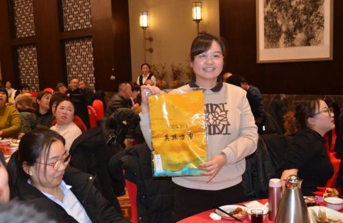 山東一滕置業有限公司2024年年會在泰安一滕松峪酒店圓滿舉辦