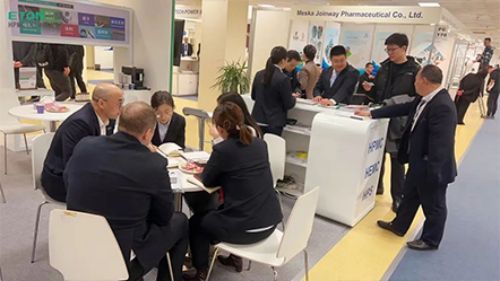 展會快訊丨一滕新材料啟航國際展會，閃耀亮相2024俄羅斯涂料展，引領行業新風向，刷新涂料新未來！