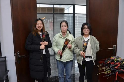 做情緒主人·享幸福人生——山東一滕集團舉辦“三八”婦女節專題講座