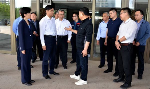 省住房城鄉建設廳黨組書記任海濤到一滕集團調研指導工作