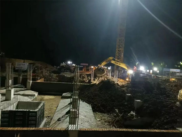 【快訊】一滕建設集團承建的東營恒昌項目迎來主體結構封頂，受到業主方高度贊揚！