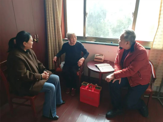 新春傳問候，關懷暖人心——泰城一滕醫藥公司開展春節走訪慰問活動