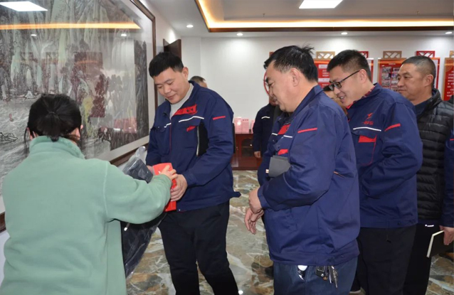 一滕建設集團召開項目經理專題座談會