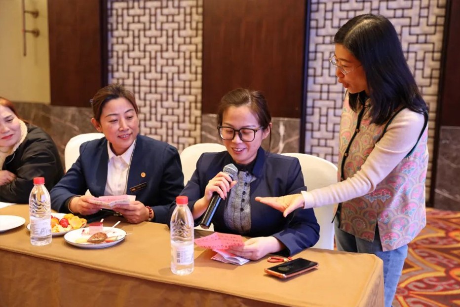 泰安一滕松峪酒店舉辦“三八”婦女節專題講座