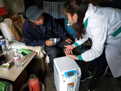 送貨上門，耐心講解，寧陽一滕醫藥芝心堂大藥房優質服務在行動！